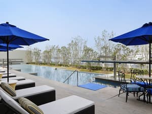 thumbnail: Outdoor pool