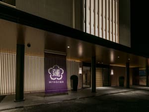 thumbnail: Property entrance