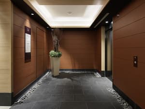 thumbnail: Hallway