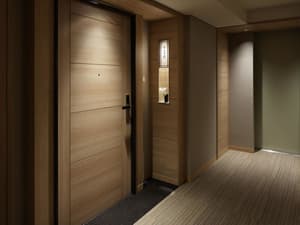 thumbnail: Hallway