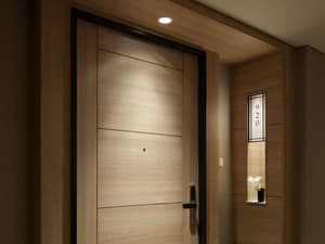 thumbnail: Hallway