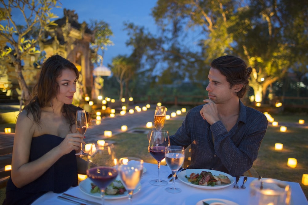 Couples dining