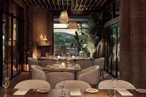 thumbnail: Restaurant