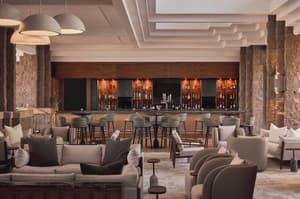 thumbnail: Bar (on property)