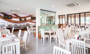 thumbnail: Restaurant