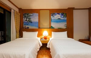 thumbnail: Room