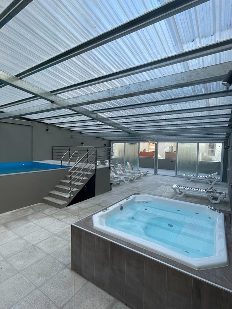 Indoor spa tub