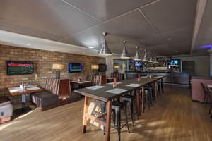 thumbnail: Restaurant