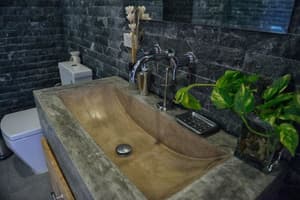 thumbnail: Bathroom sink