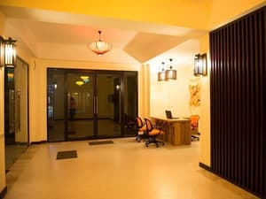 thumbnail: Concierge desk