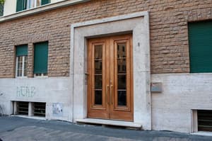 thumbnail: Property entrance