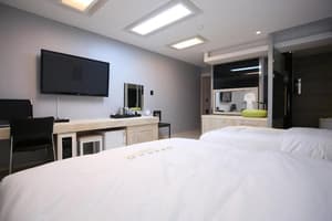 thumbnail: Room