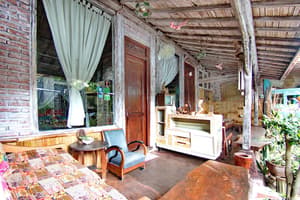 thumbnail: Terrace/patio