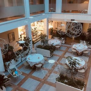 thumbnail: Restaurant