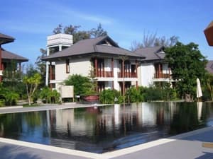 thumbnail: Outdoor pool