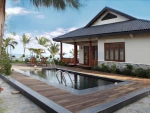thumbnail: Outdoor pool