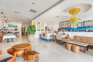 thumbnail: Interior
