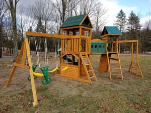 thumbnail: Children's play area - outdoor