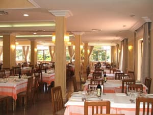 thumbnail: Restaurant