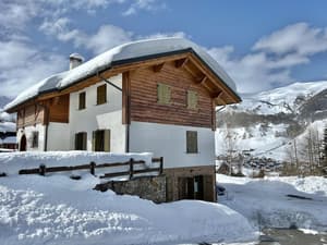 thumbnail: Exterior