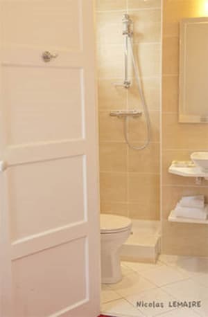 thumbnail: Bathroom