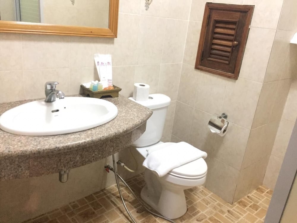 Bathroom amenities