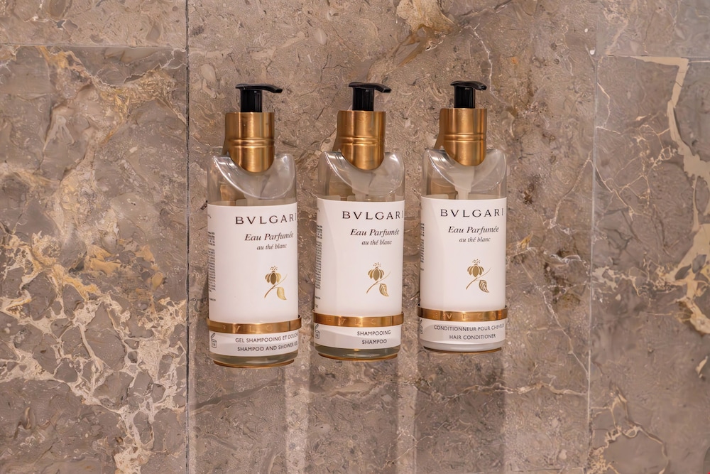 Bathroom amenities