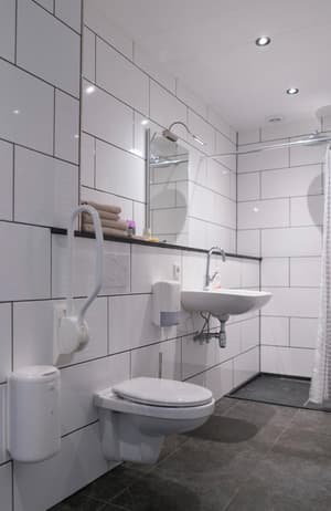 thumbnail: Bathroom
