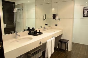 thumbnail: Bathroom sink