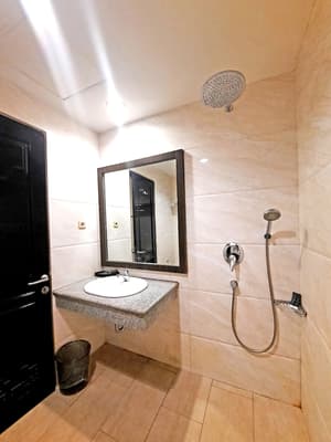 thumbnail: Interior