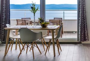 thumbnail: In-room dining