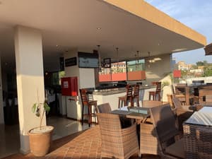 thumbnail: Restaurant
