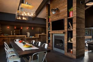 thumbnail: Breakfast area