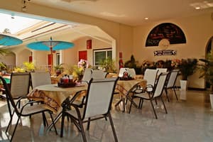 thumbnail: Restaurant