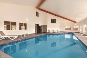 thumbnail: Pool