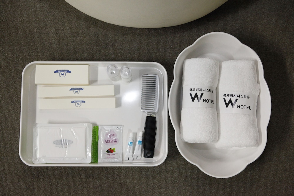 Bathroom amenities
