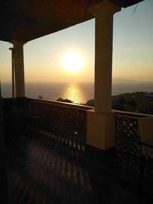 thumbnail: Balcony