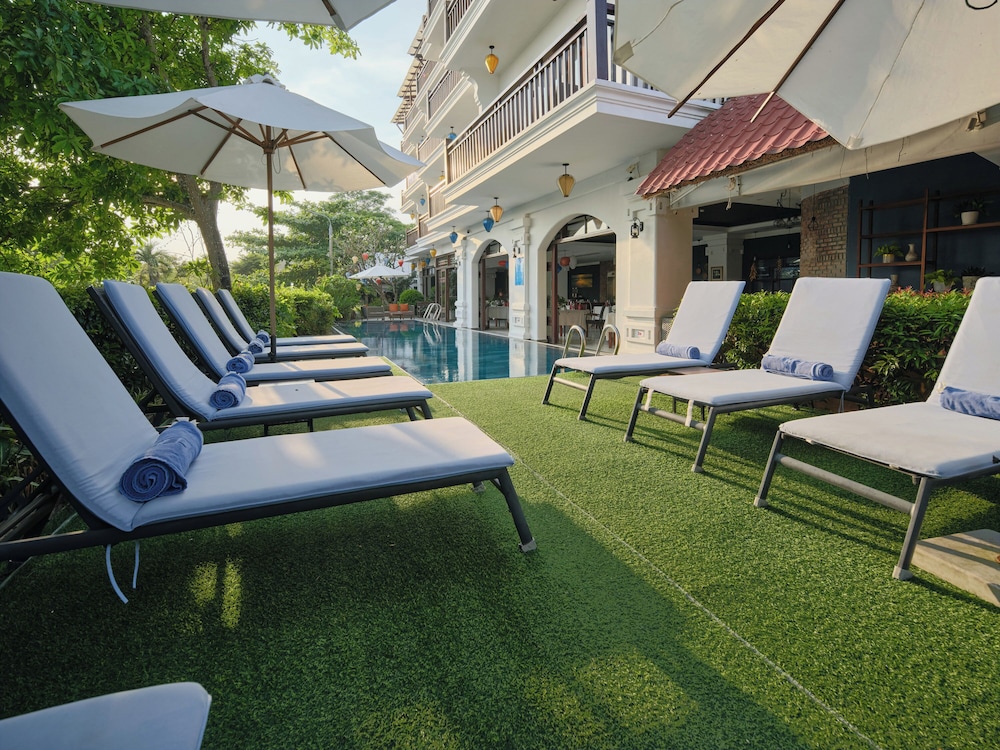 Sundeck