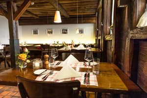 thumbnail: Restaurant