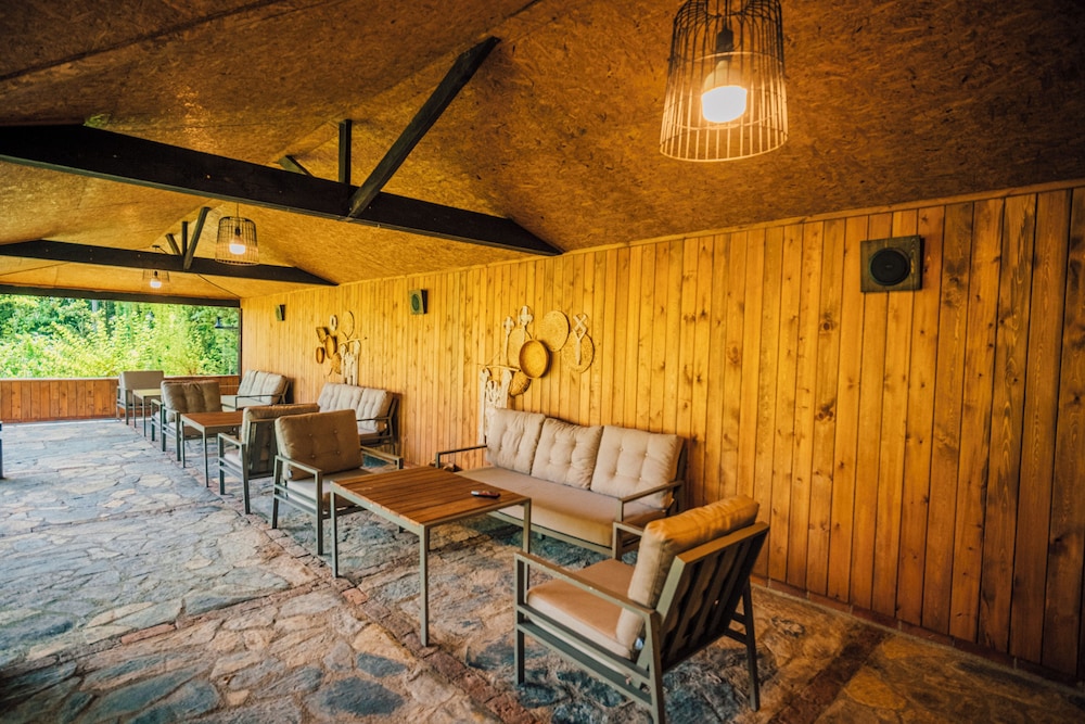 BBQ/picnic area