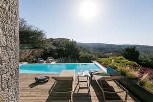thumbnail: Garden view