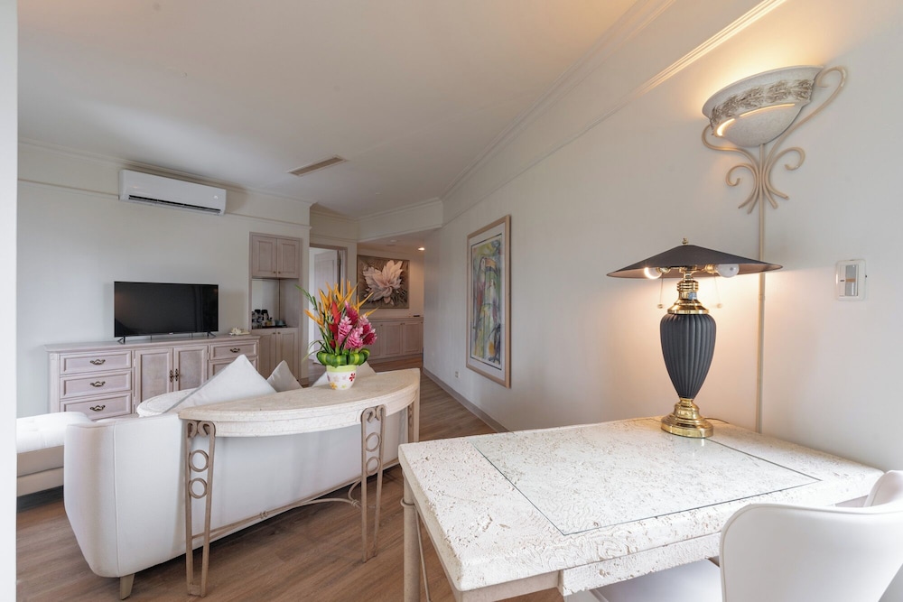 In-room business center