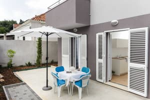 thumbnail: Terrace/patio
