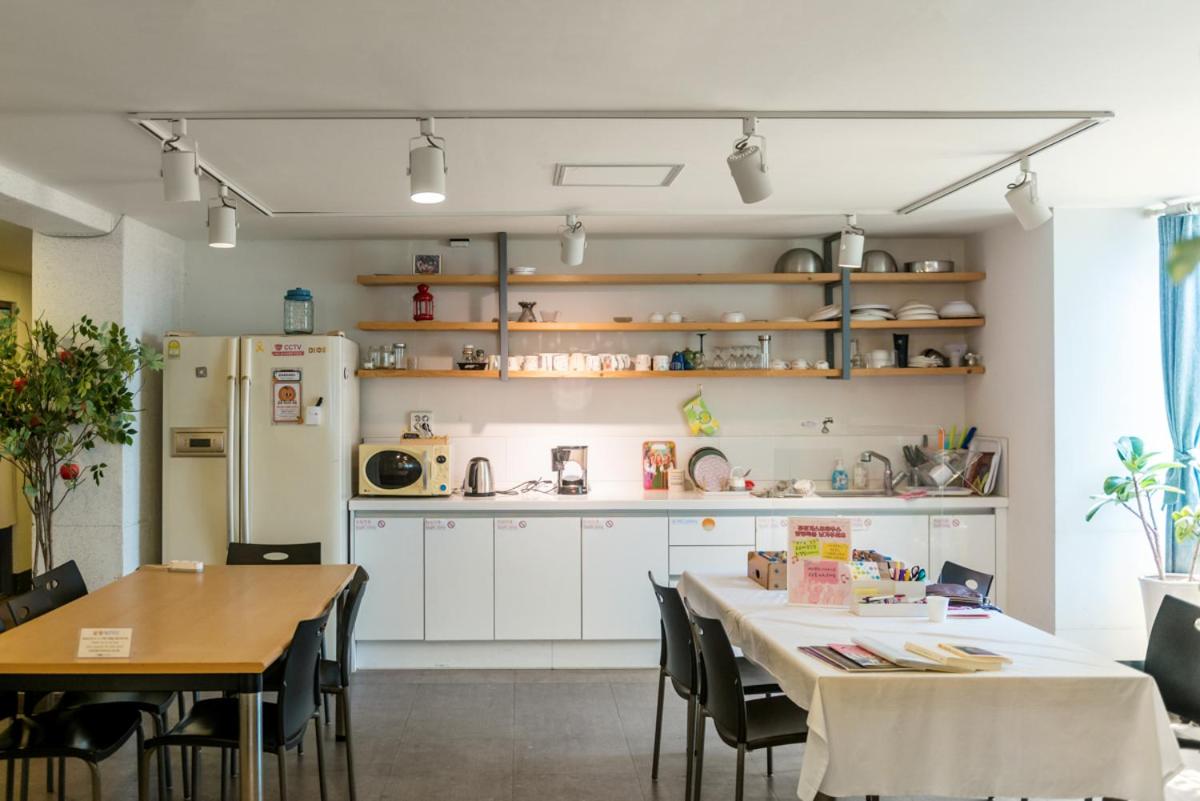 Restaurant-cafeteria