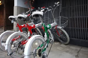 thumbnail: Bicycling