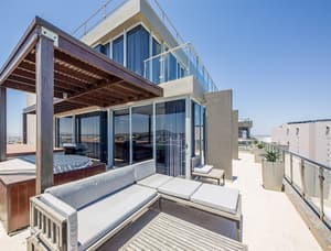 thumbnail: Balcony