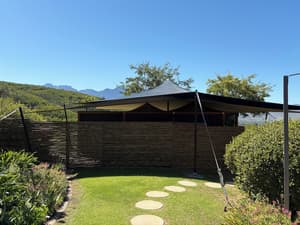 thumbnail: Front of property