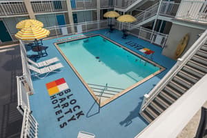 thumbnail: Pool