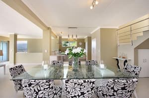 thumbnail: In-room dining
