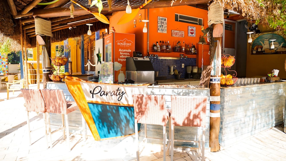 Poolside bar